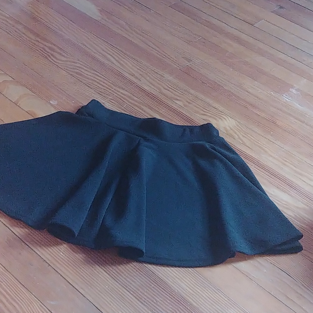 Black skirt